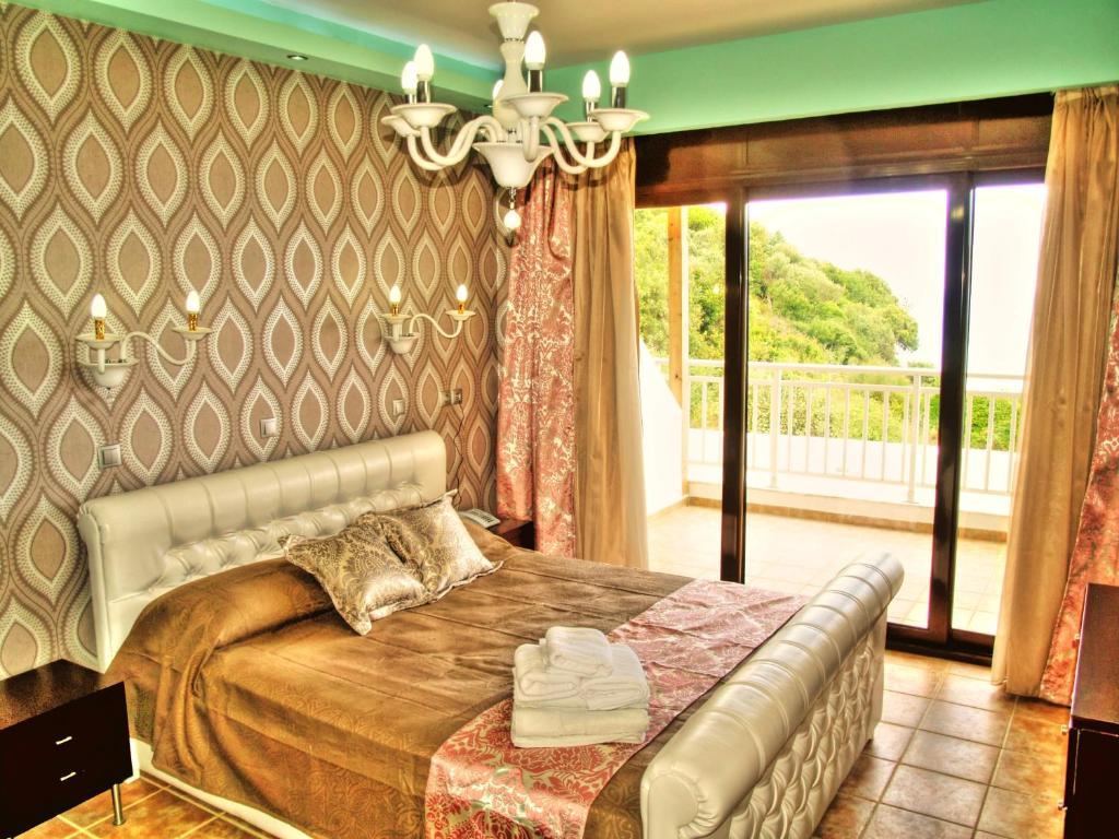 Maranton Beach Hotel Koinira Room photo